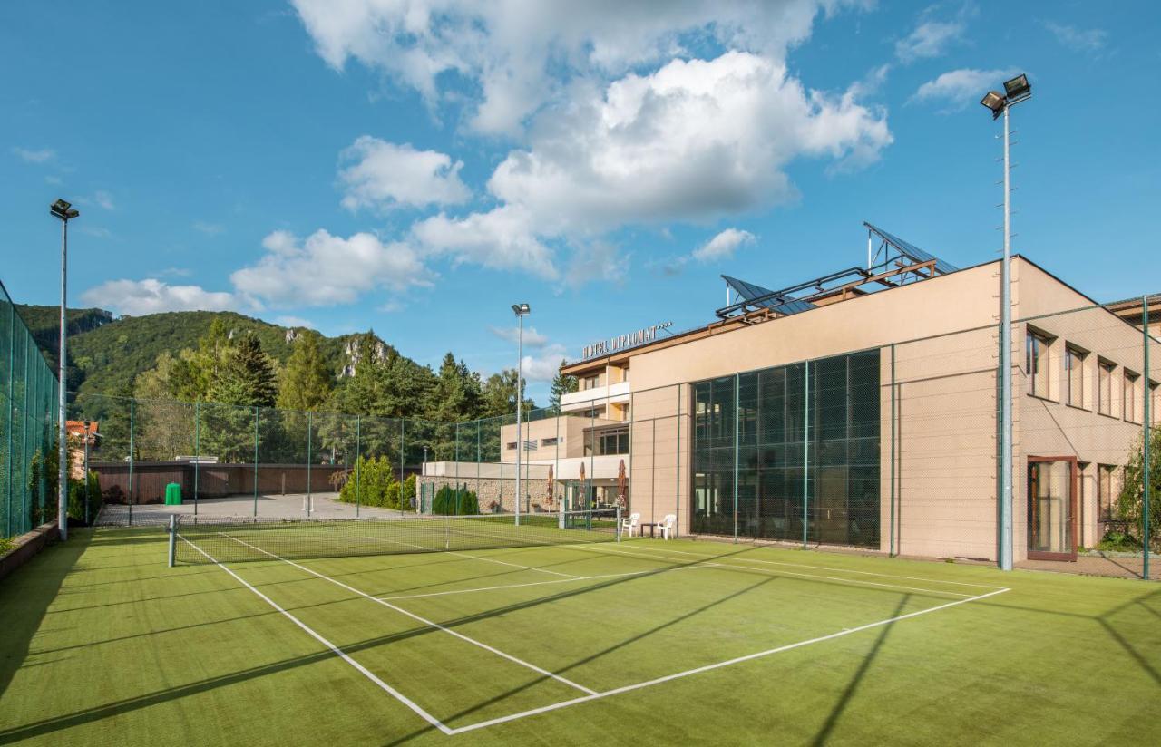 Wellness Hotel Diplomat Rajecké Teplice Extérieur photo